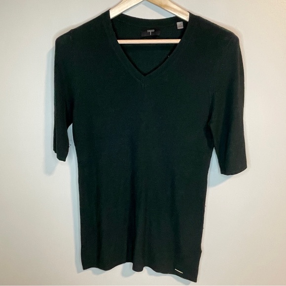 Tahari Sweaters - Tahari Women's V-Neck Cashmere blend Sweater -